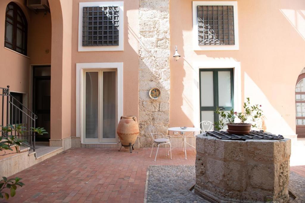 Palazzo Bella Bed and Breakfast Campobello di Licata Εξωτερικό φωτογραφία