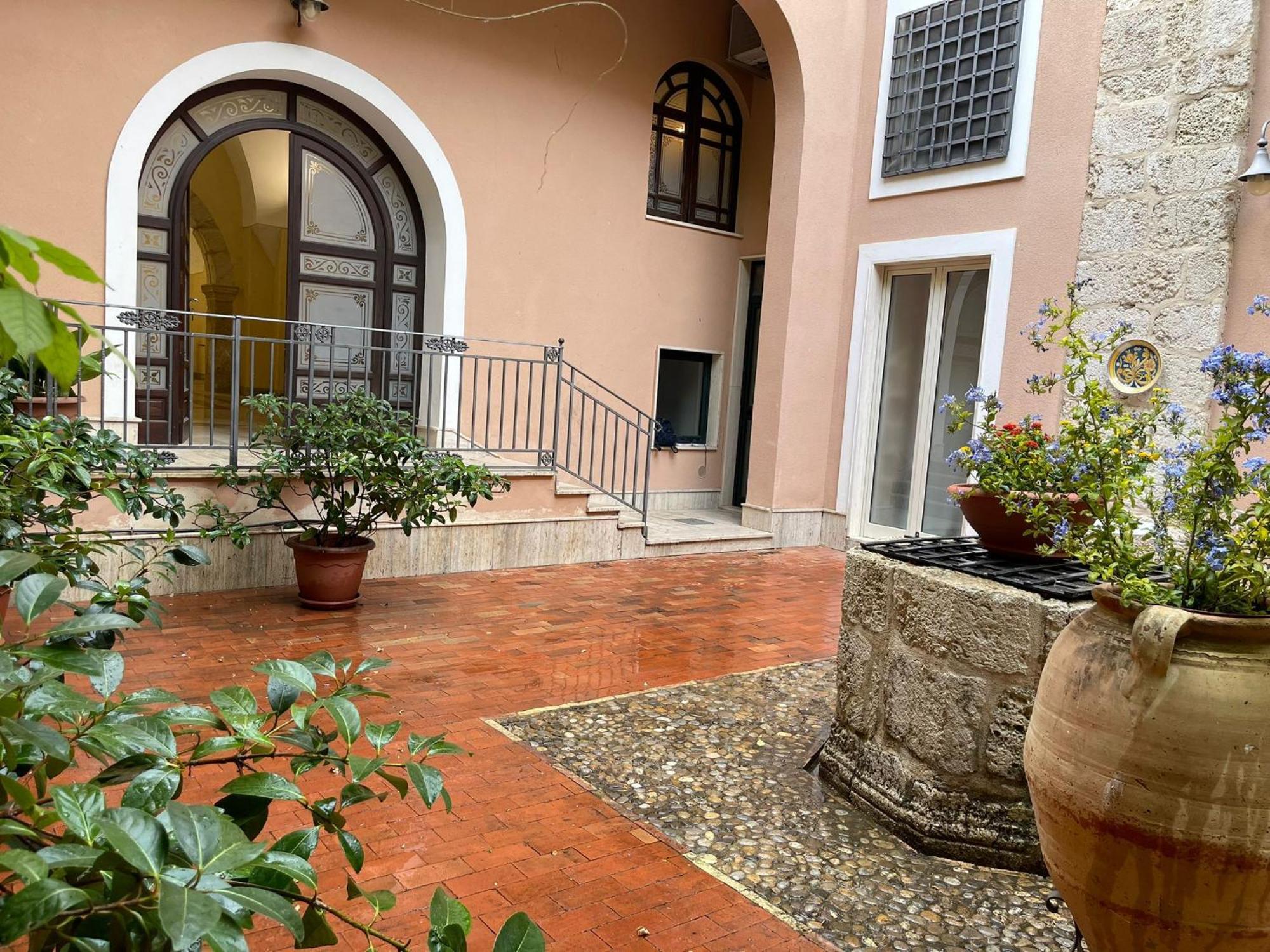 Palazzo Bella Bed and Breakfast Campobello di Licata Εξωτερικό φωτογραφία
