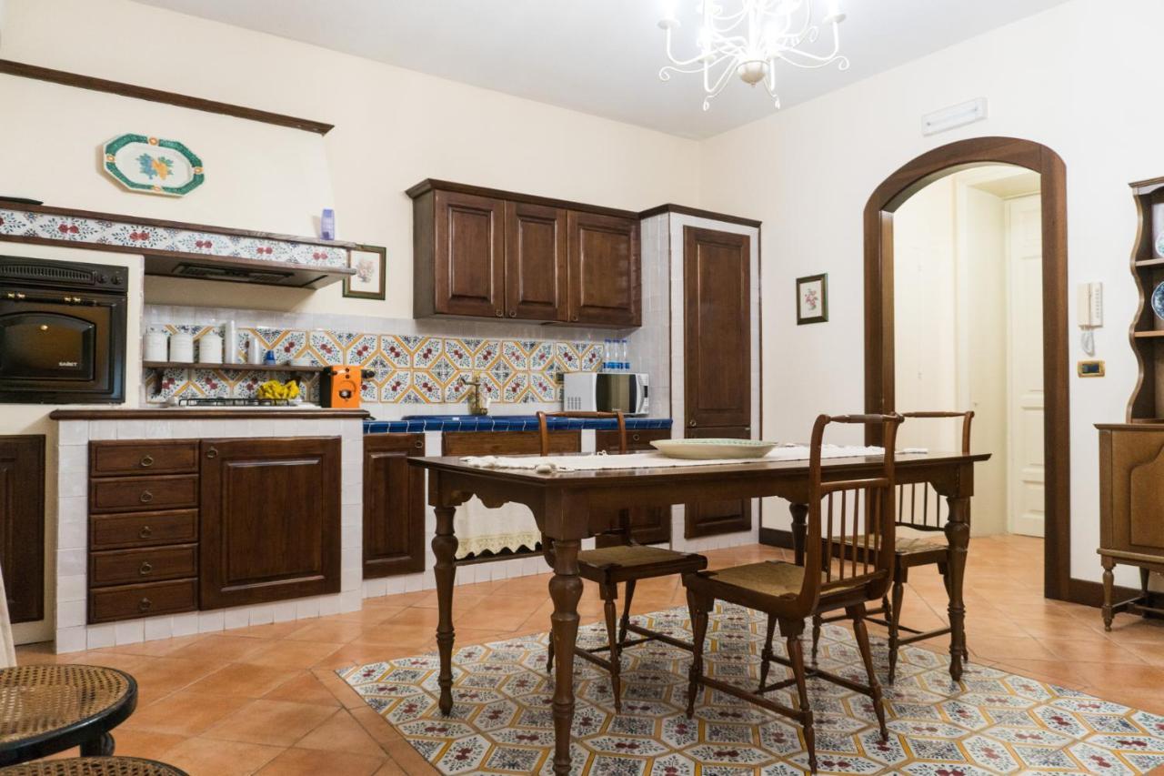 Palazzo Bella Bed and Breakfast Campobello di Licata Εξωτερικό φωτογραφία