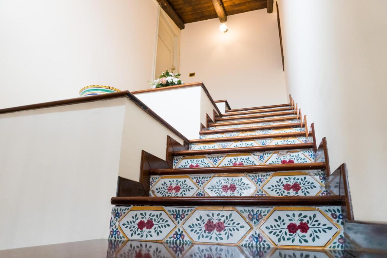 Palazzo Bella Bed and Breakfast Campobello di Licata Εξωτερικό φωτογραφία